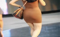 女生去掉所有服装小内